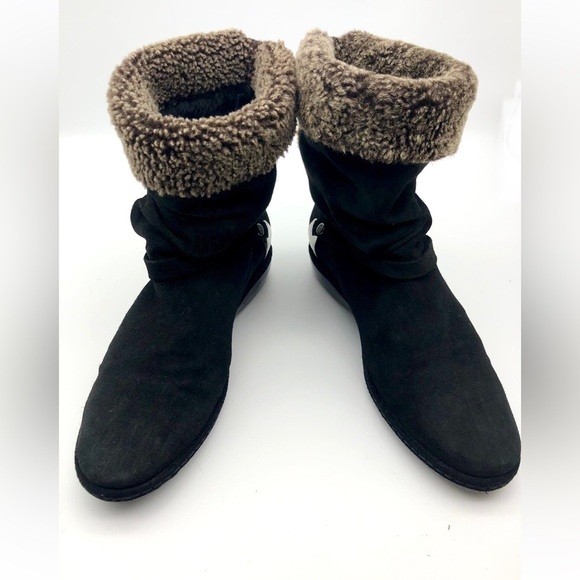 Stuart Weitzman Black Suede Sherpa Ankle Boots - Picture 5 of 13